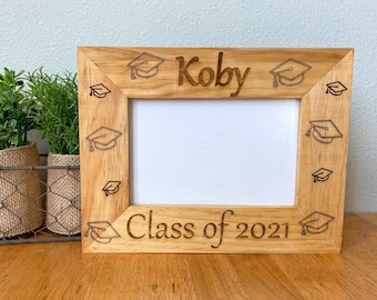 Graduierung Fotorahmen, personalisierte Bilderrahmen, Graduierung Bilderrahmen, Holz Bilderrahmen, Klasse von 2026 Rahmen, Abschlussgeschenk