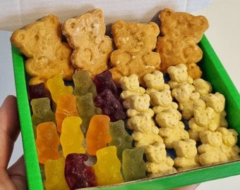 THE BEAR option: Personalised Dog Treat Graze Box or Barkuterie Board - Perfect for any Occasion - Homemade Letterbox Gift - Puppy birthday