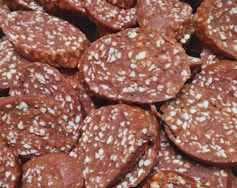 Beef Salami Coins Dog Treats – High Protein Beef Rewards, Natural Chewy Treats for Training, Small Dog Treats UK Pet Snack, dog walkers gift