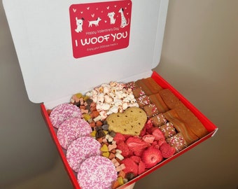 Valentine's Dog Treats Box, dog Valentine's, valentines day, dog lover, personalised dog gift, gift for dog lovers, puppy Valentine's gift