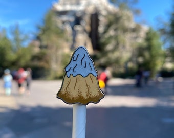 Matterhorn Macaron Anstecker