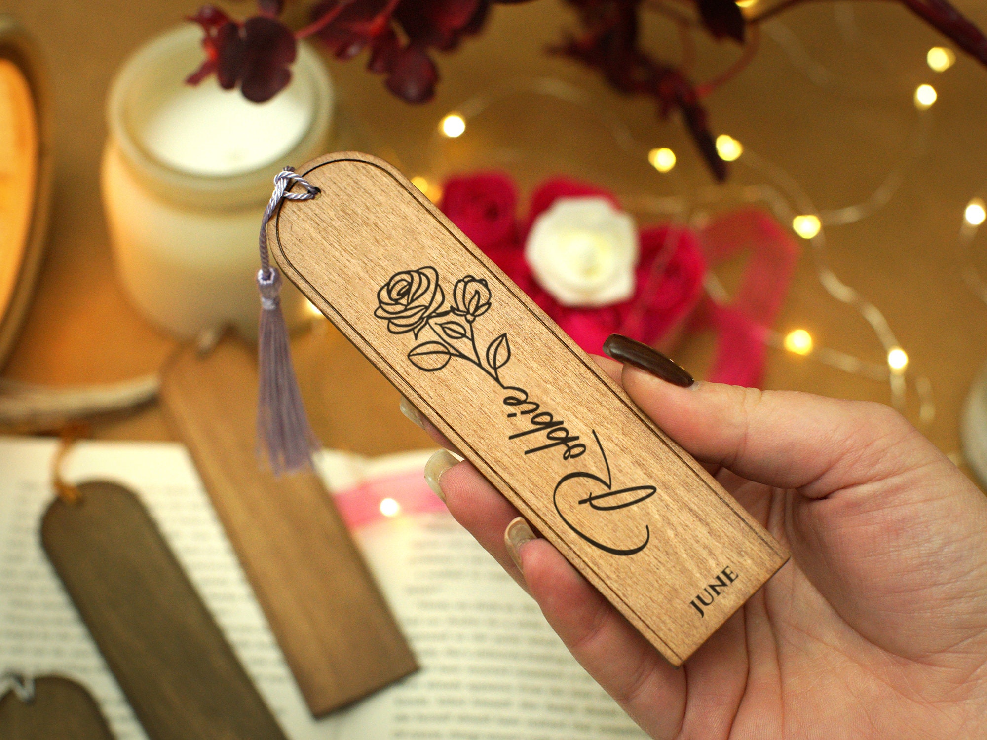 Personalized Birth Flower Bookmark with Tassel, Custom Name Wood Bookmark, Cute Birthday Gift, Gift for Book Lover/Bookworm