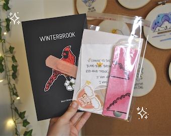 Winterbrook - Boekbundel, Poëziecollectie, Boekuitgave, Kindertijd, Nostalgie, Collagekunst, Groei