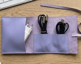 Personalisierte Kabeltasche für Damen, individueller Halter für technisches Zubehör, Kabelrolle aus Leder, Geschenkidee für sie, gravierter Organizer für elektronische Geräte