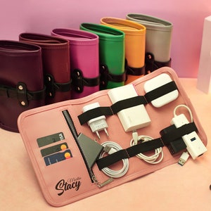 Bolsa organizadora de cables de cuero, estuche para cables personalizado, rollo de cargador de viaje personalizado, organizador de cables grabado, ideas para regalos de viaje, soporte para cables