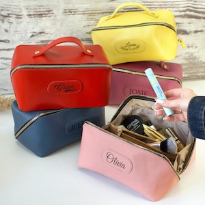 Personalisierte Leder Make-up Tasche für Frauen, Benutzerdefinierte Kosmetiktasche mit Namen, Geschenk für Sie, Reisekulturbeutel, Geschenk für Mutter