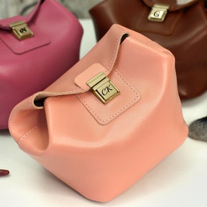 Personalisierte Kosmetiktasche, Dopp Kit Frauen, Leder Make-up Tasche, Geschenke für Sie, Benutzerdefinierte Kulturtasche, Brautjungfer Geschenkideen
