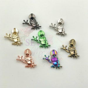 Frog Zipper Pull, Size #5 Zipper Pull, Nylon Zipper Tape, Zipper Pulls, Exclusive to Sew Majestic, Animal Zipper Pull, Green Zipper, Sewing