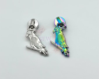 Parrot Size #5  Nylon Zipper Pull Exclusive to Sew Majestic, Bird Zipper, Tropical Zipper Pull, Zipper Charm, for Nylon Zipper Tape