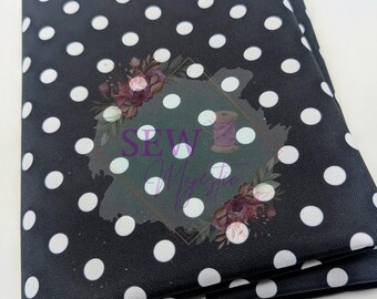 Lona impermeable con estampado de lunares, cortada a medida, para la confección de bolsos, lona impermeable con lunares blancos y negros, artículos de costura, Sew Majestic, WPC