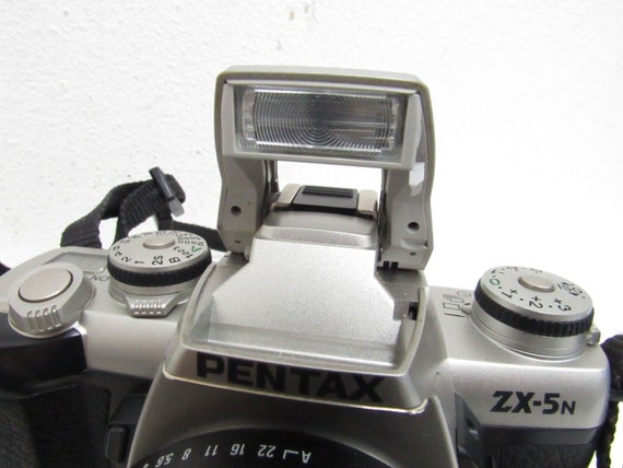 Pentax Zx-5n Silver & Black 35mm SLR Film Camera With 28