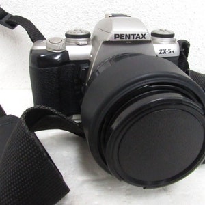 Pentax Zx-5n Silver & Black 35mm SLR Film Camera With 28-200mm 3.8
