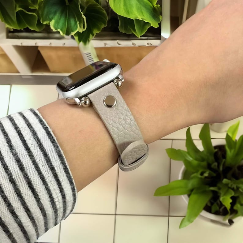 Slim Apple Watch Leather Band 41mm 38mm 42mm 45mm 46mm 49mm, Slim Leather Apple Watch for Women, For Series 11 10 9 8 7 6 5 4 3 2 1 Ultra SE