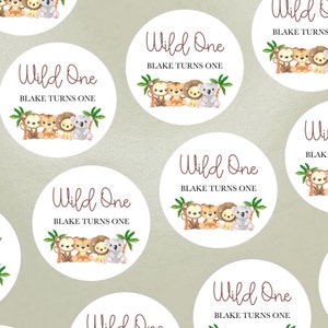 Adesivos personalizados Wild One Safari 24/48/72 - Adesivos de festa com tema Safari para crianças, sacolas de festa infantil, lembrancinhas, lacres de envelope - Fabricado no Reino Unido