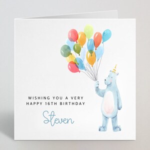 Nom personnalisé et âge Blue Bear Holding Balloons Carte d’anniversaire - 12th 13th 16th 17th Birthday Card for Son, Daughter, Niece - UK Made