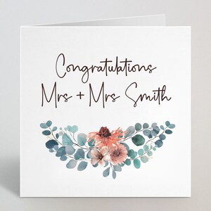 Carte de jour de mariage personnalisée avec couronne d'eucalyptus rose blush - Carte de mariage avec nom personnalisé pour les nouveaux mariés, carte Just Married - Fabriquée au Royaume-Uni