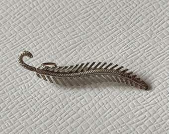 Vintage Silver Feather Pin, Mid to late 20th c, Dutch Imported 835 silver signed, Small Brooch