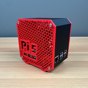 Raspberry Pi 5 Desktop Case