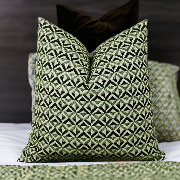Green White Velvet Pillow Cover,Green-White Velvet Fabric Throw Pillow,Textured Pillow Case, Couch Pillow, 20x20 22x22 24x24 Gift Pillow