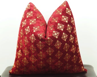Burgundy Gold Velvet Pillow Cover,Red Burgundy Velvet Fabric Throw Pillow,Textured Pillow Case, Red Couch Pillow, 18x18 20x20 22x22 24x24