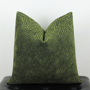 Green Velvet Pillow Cover,Dark Green Velvet Fabric Throw Pillow,Textured Pillow Case, Green Couch Pillow, 14x20 18x18 20x20 22x22 24x24