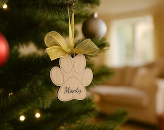 Adorno navideño personalizado con huella de pata: adorno conmemorativo de madera grabado para mascotas