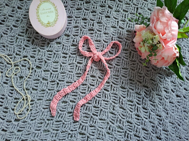 Crochet Vintage Hair Ribbon Pattern
