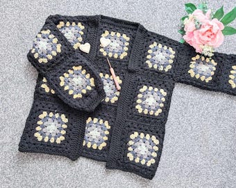 Padrão de cardigan quadrado de crochê da vovó: tutorial fácil de cardigan de patchwork para iniciantes (download em PDF)