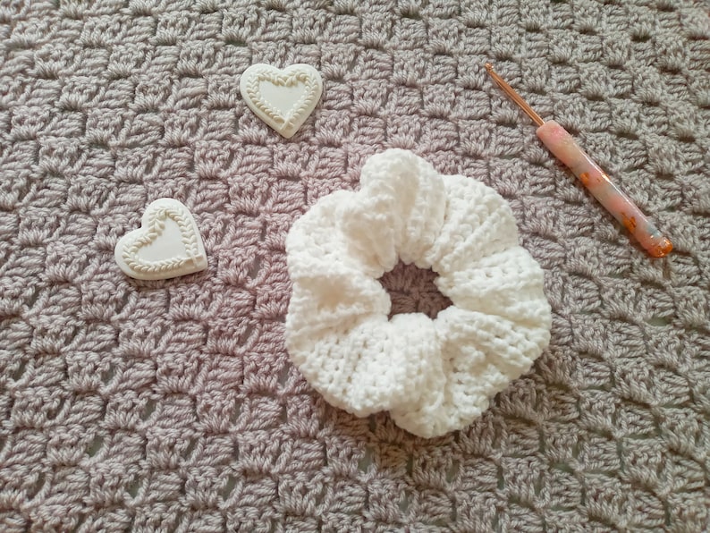 Crochet Scrunchie Pattern