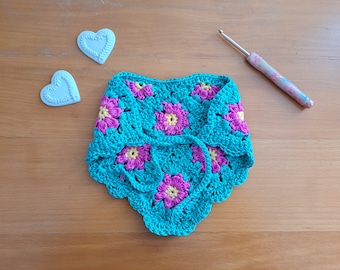 Blumenmuster Grandma Square Bandana häkeln: Boho Head Halstuch Anleitung (PDF-Muster)