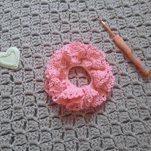 Crochet Easy & Feminine Cotton Scrunchie Pattern