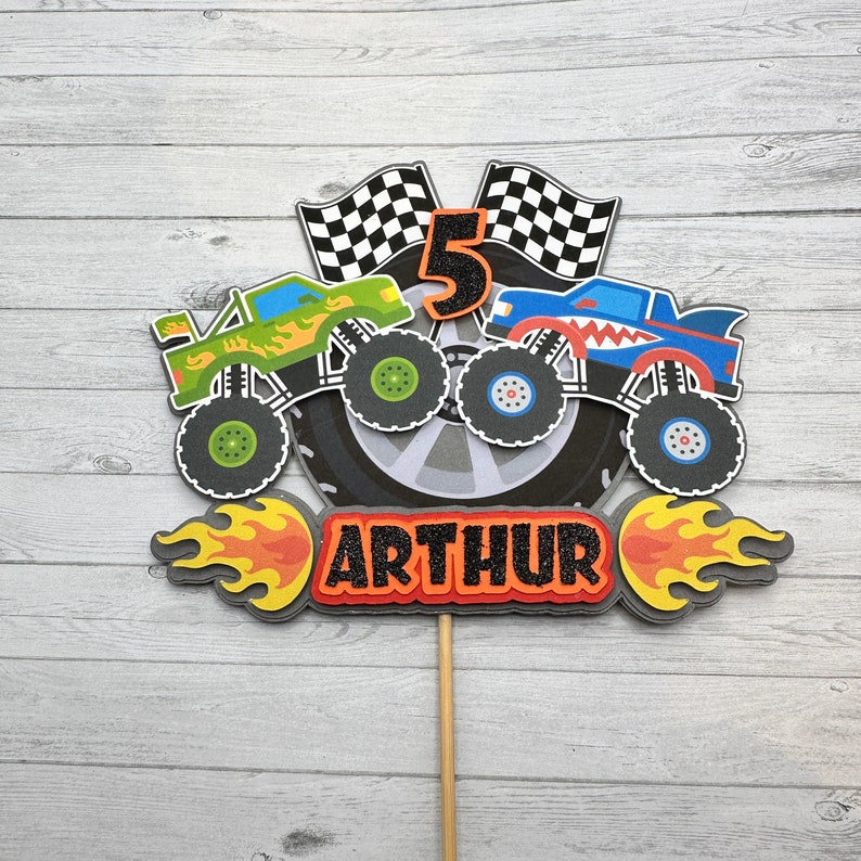 Monster Truck Cake Topper, Handmade Personalised Birthday Cake Decoration with Vehicles and Racing Flags, Party Supplies for Boys afbeelding 2