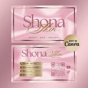 K&ouml;nnte beinhalten: Rosa Visitenkarten mit goldenem Rand und dem Text "Shona Skin". Die Karten enthalten Kontaktinformationen, Social-Media-Handles und einen QR-Code. Die W&ouml;rter "Beauty, Hair, Boutique" sind ebenfalls vorhanden.
