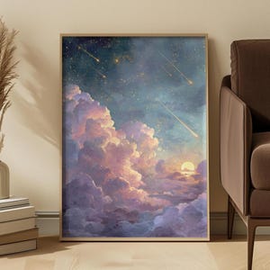 Puede incluir: Una impresión de arte mural rectangular que muestra un cielo nocturno lleno de numerosas estrellas doradas y varias estrellas fugaces brillantes. Bajo la extensión celestial, grandes nubes voluminosas se iluminan en tonos rosa, morado y azul.