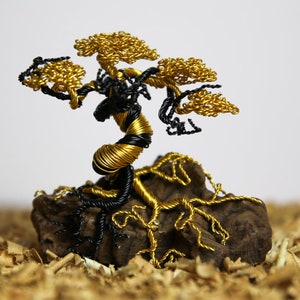 Wire sculpture, bonsai tree