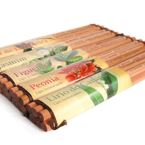 Crayons aromatiques parfumés au cèdre : Quintais e Jardins de Portugal, lot de 6