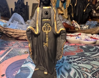 Standing Hekate