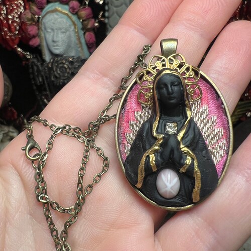 Collier mère foncé