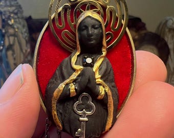 Hekate Red Necklace
