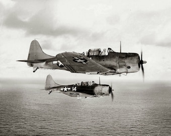 WW2 1943 US NAVY Douglas SBD-5 Dauntless Dive Bombers Photo