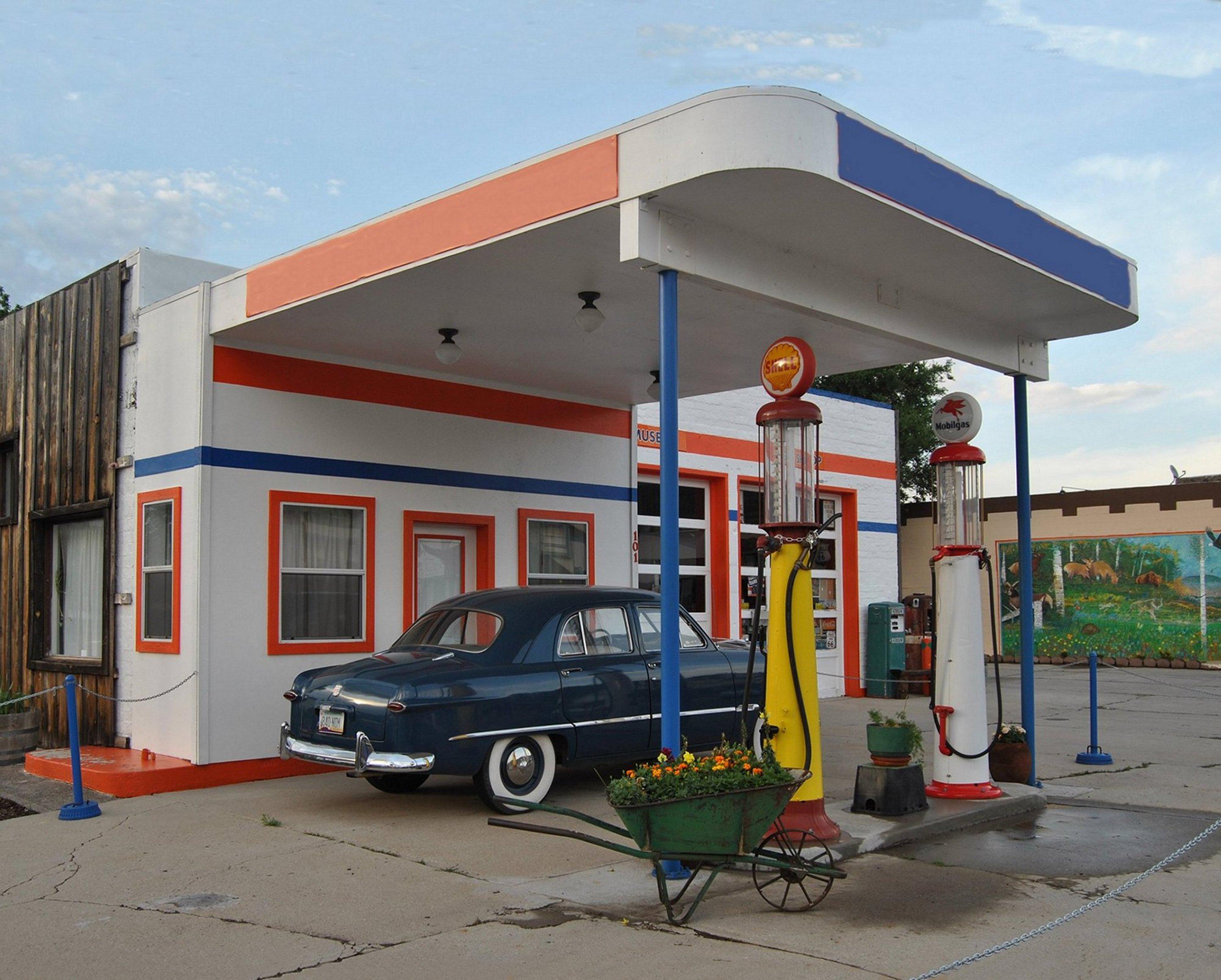 Vintage Garage SIMCA Avec Station-service Shell Et Atelier Mécanique - Sai 163 (échelle HO 1/87)