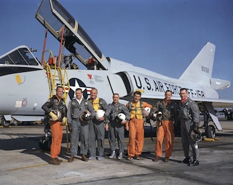 1961 MERCURY SEVEN Astronauts with Aircraft PHOTO