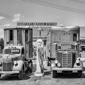1940 SHELL GAS Station Washington DC Truck Stop Photo