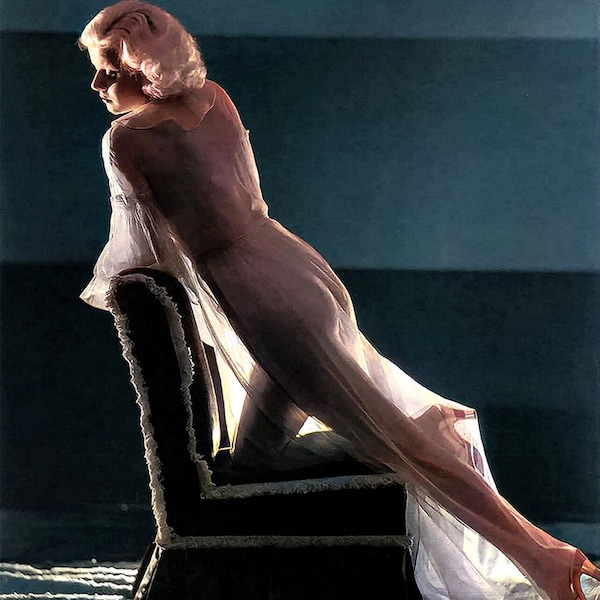 Seductive JEAN HARLOW Photo