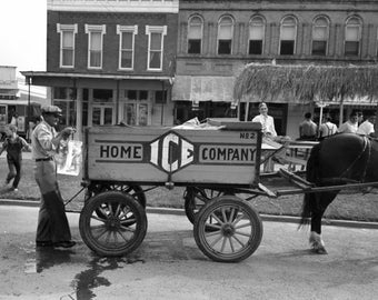 1938 Horse Drawn HOME ICE DELIVERY Wagon Photo