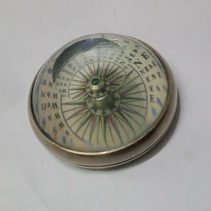 Fermacarte in ottone con bussola Dollon Londan, nautico, fatto a mano, vintage, regalo perfetto per l'ufficio e la festa della mamma.