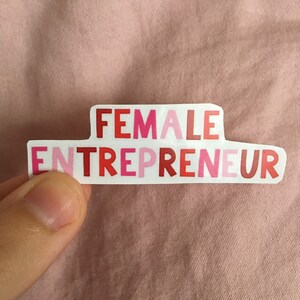 Adesivo imprenditore femminile, adesivo femminista, adesivo femminismo, adesivo fustellato, adesivo bottiglia d'acqua, adesivo per laptop, adesivo per capo ragazza