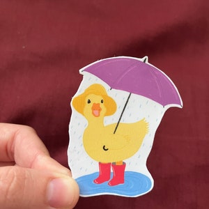 Duck in Rain Sticker, pegatina de animales, pegatina de pato, pegatina de portátil, pegatina de botella de agua, pegatina de patito, pegatina de lluvia
