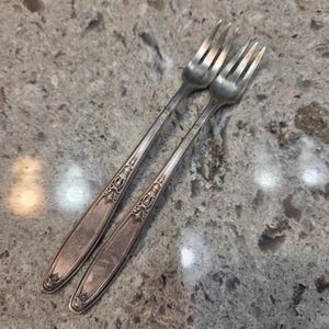 Vintage 1847 Rogers Bros Heraldic Silverplate Cocktail Seafood Forks Set of 2