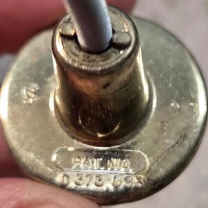 Conjunto de 6 puxadores de armário vintage em latão escovado com formato de onda, estilo Art Déco MCM D373068 imagem 7